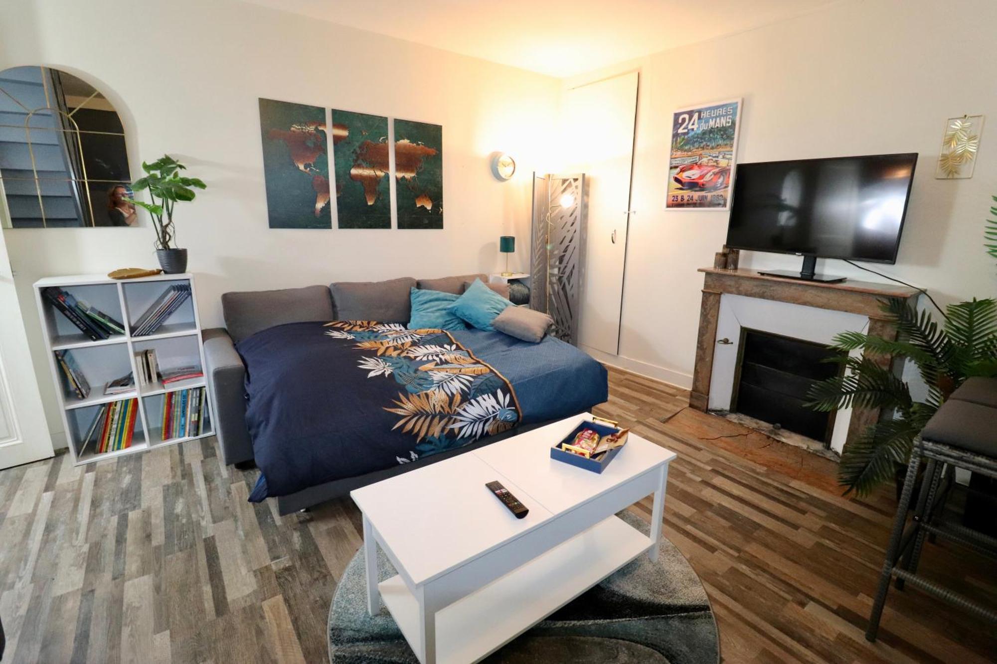 Duplex Au 2Eme Et De Notre Maison -Acces Au Jardin-Smart Tv-Streaming-Wifi Le Mans Kültér fotó
