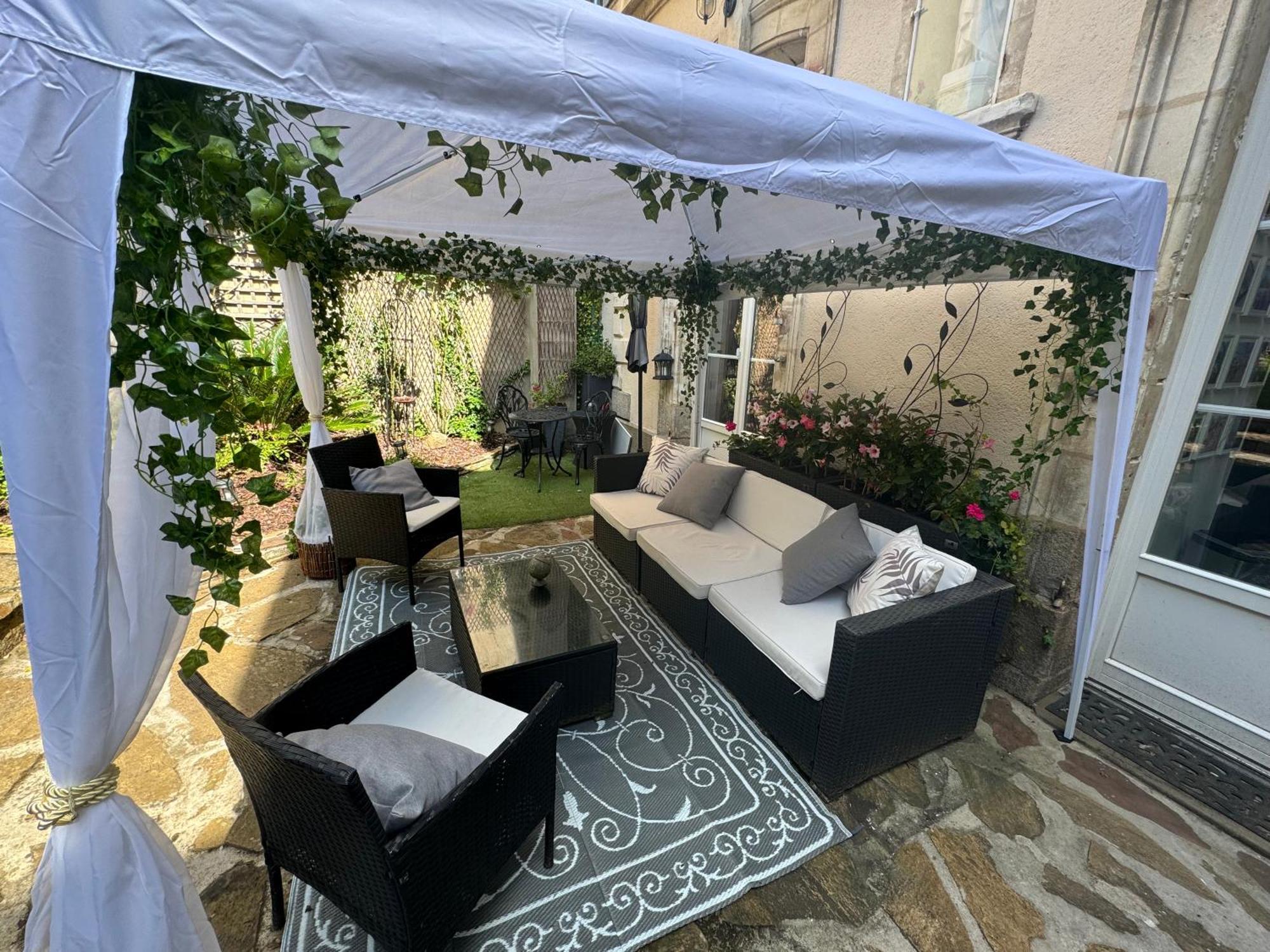 Duplex Au 2Eme Et De Notre Maison -Acces Au Jardin-Smart Tv-Streaming-Wifi Le Mans Kültér fotó